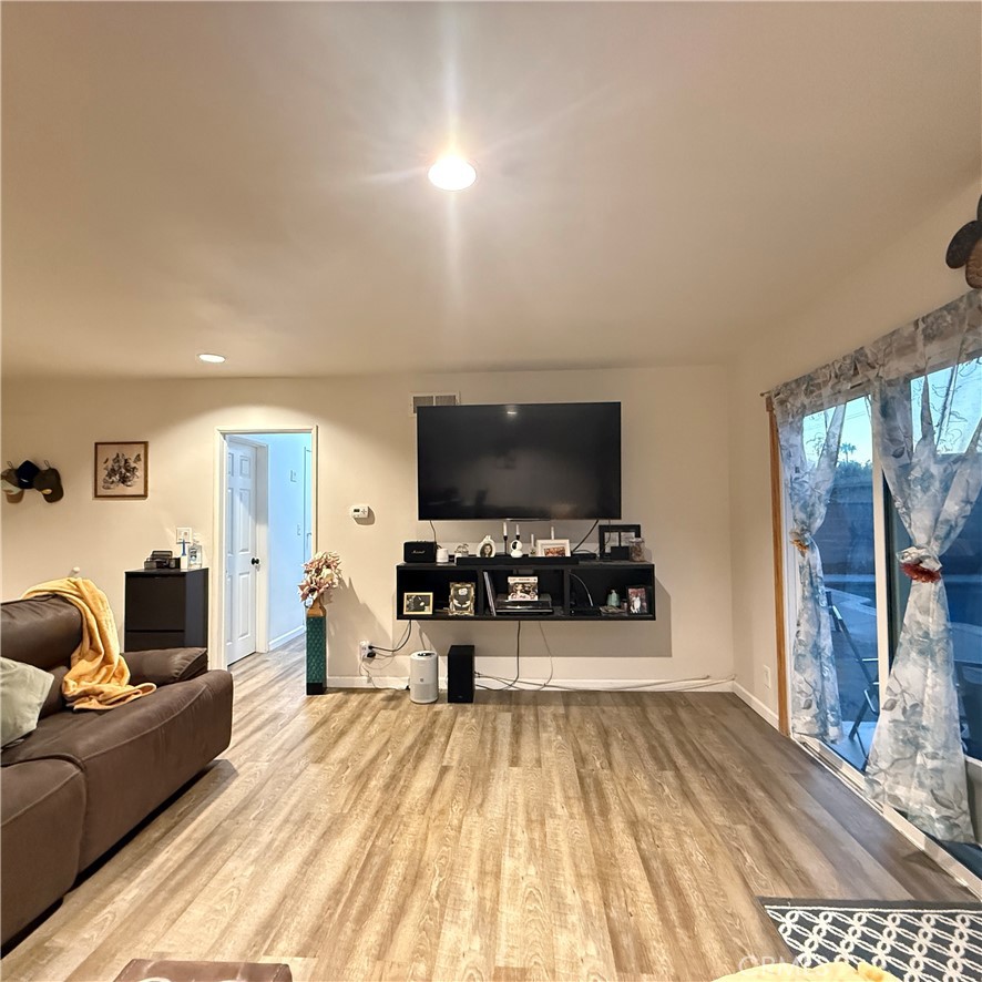 1277 Essex Property Photo 6