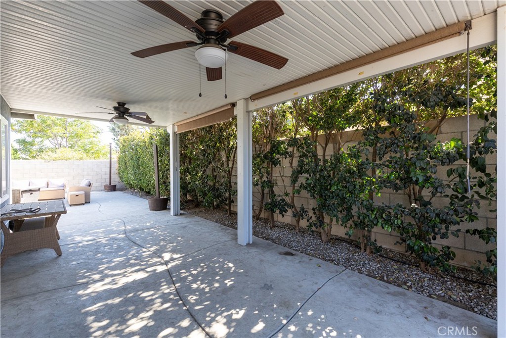 222 N Arrowhead Avenue Property Photo 13
