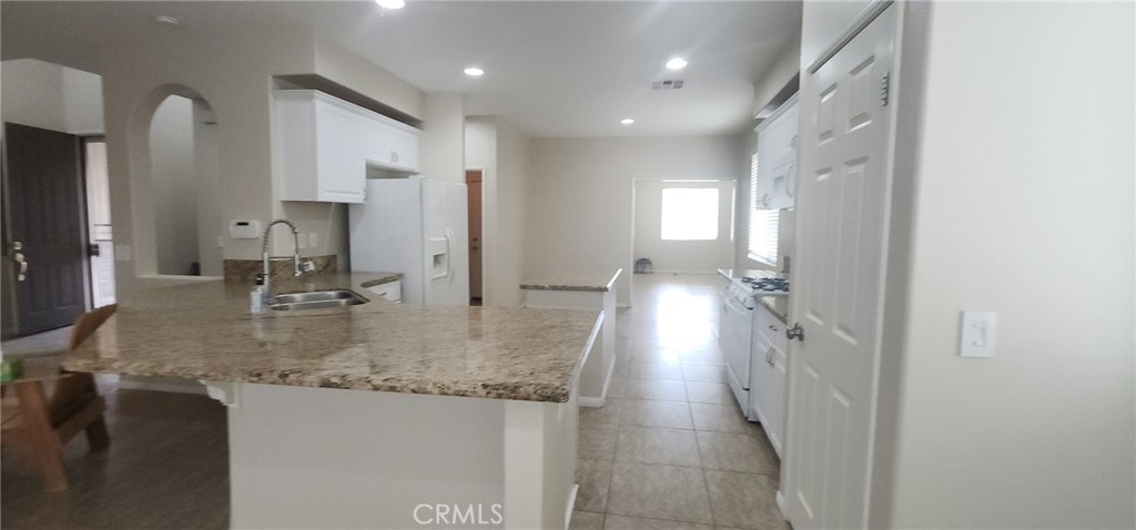14922 Dragon Tree Property Photo 2