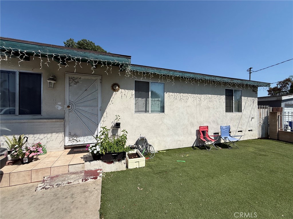 2164 Goodall Ave Property Photo 1