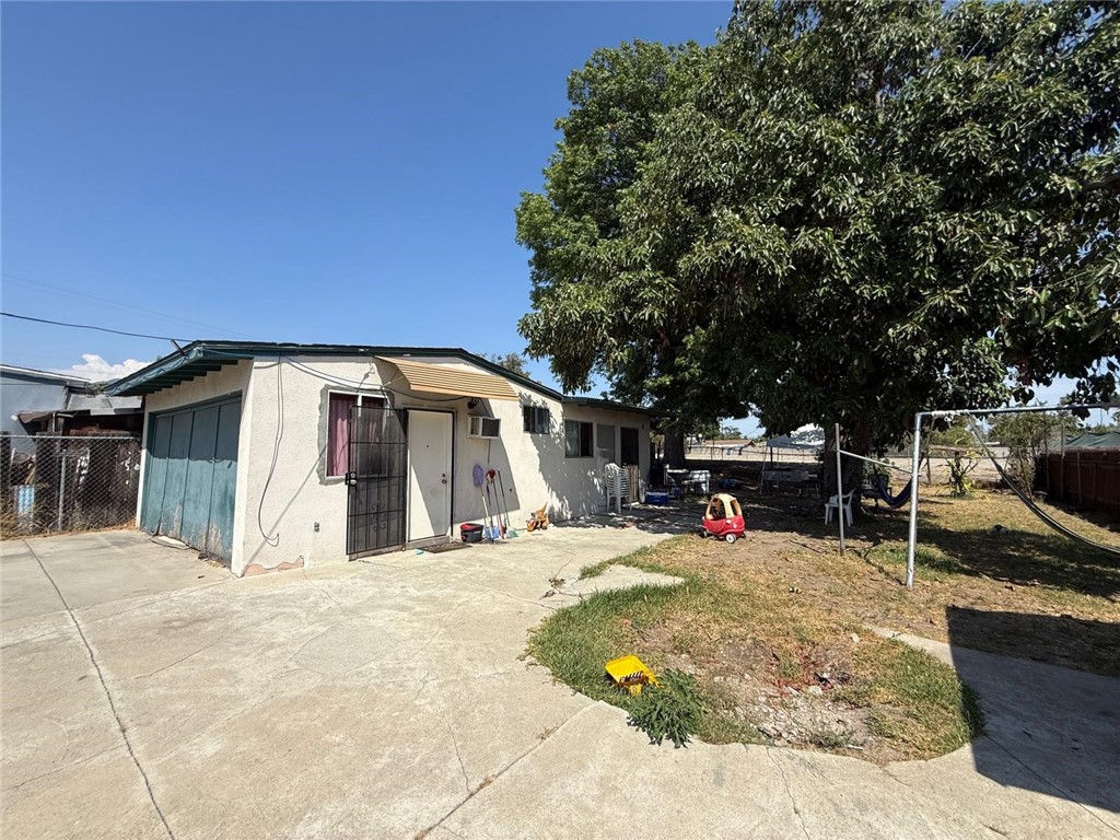 2164 Goodall Ave Property Photo 8