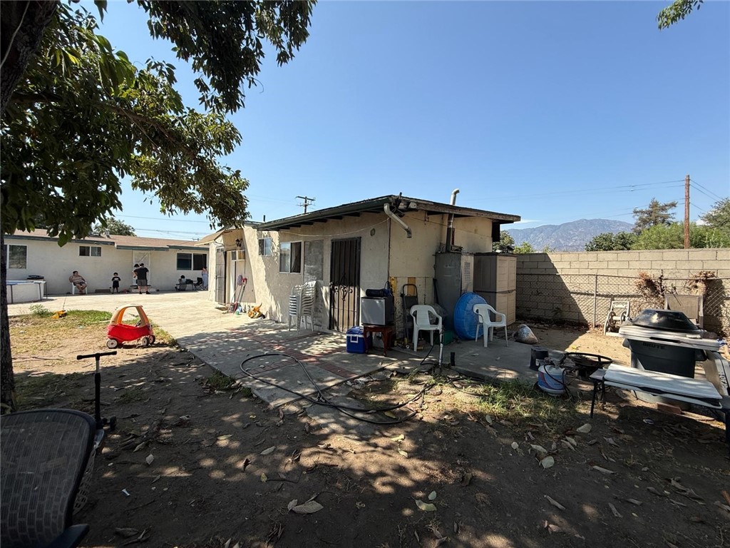2164 Goodall Ave Property Photo 15