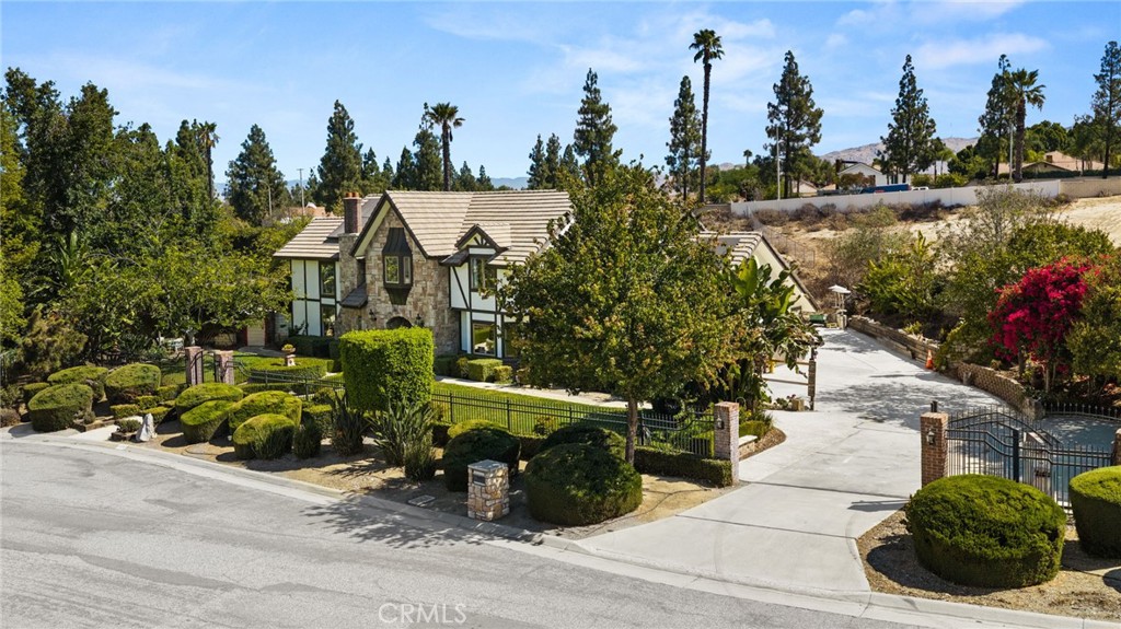 6978 Withers Property Photo 4