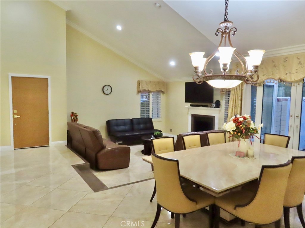 1146 Dawn Ridge Way Property Photo 3