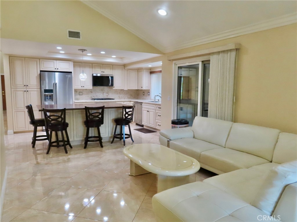 1146 Dawn Ridge Way Property Photo 5