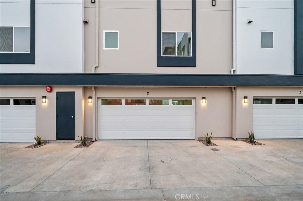 9613 Juniper Avenue 2 Property Photo 26