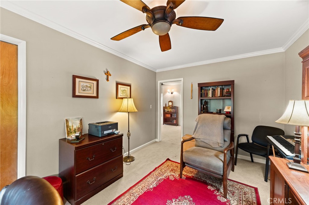 2449 Euclid Cres E Property Photo 20