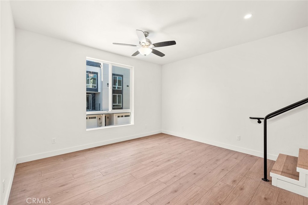 9613 Juniper Avenue 19 Property Photo 10