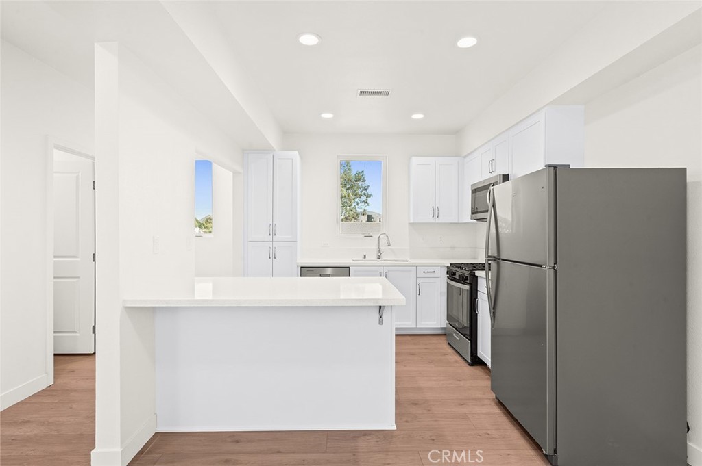 9613 Juniper Avenue 19 Property Photo 24