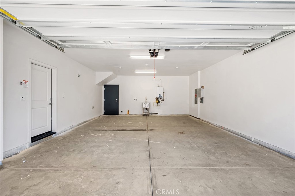 9613 Juniper Avenue 19 Property Photo 25