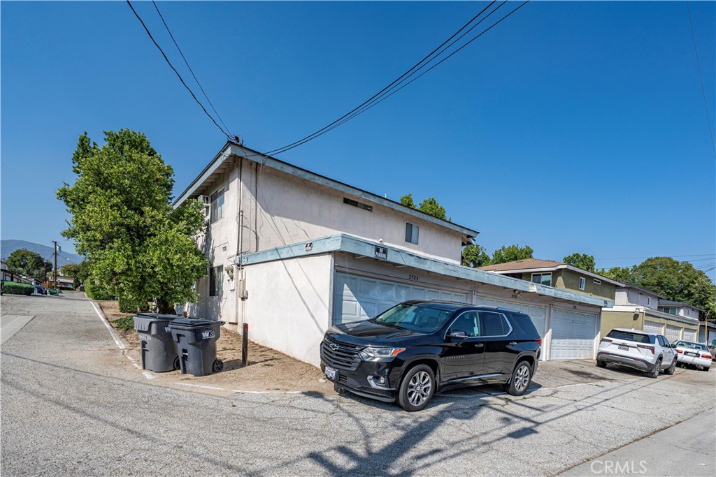 2524 Price Property Photo 4