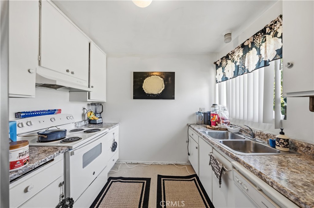 2524 Price Property Photo 8