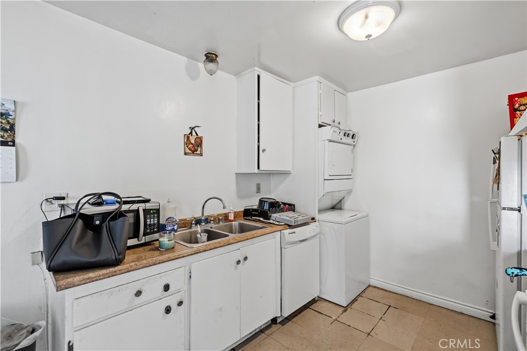 2524 Price Property Photo 13