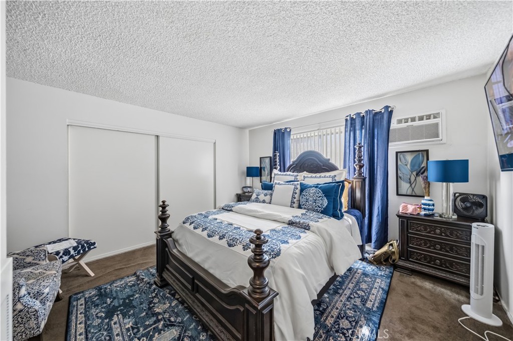 2524 Price Property Photo 31