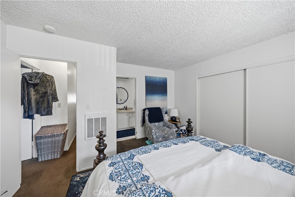 2524 Price Property Photo 32