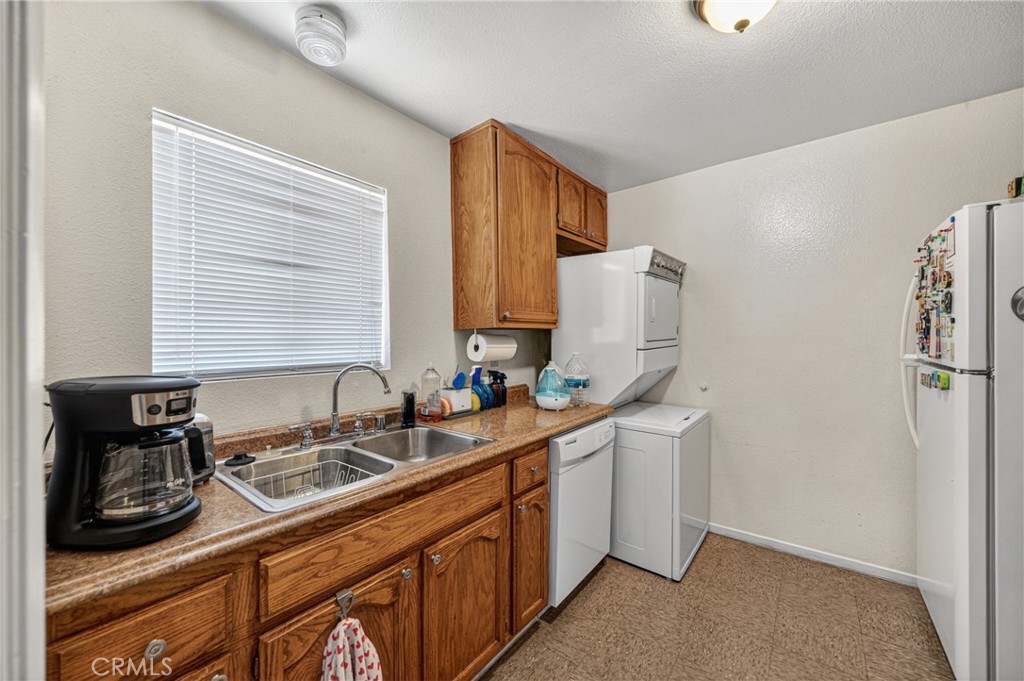 2524 Price Property Photo 44