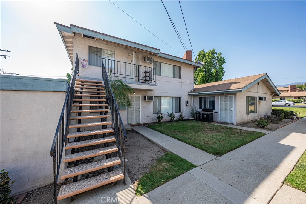2524 Price Property Photo 52