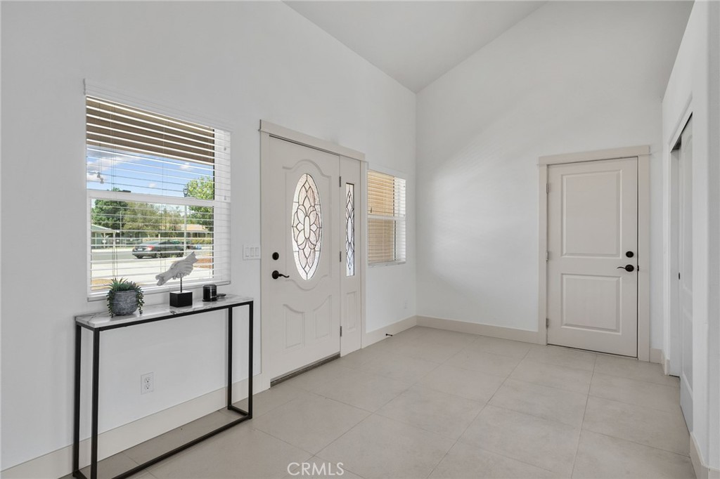 1238 Massachusetts Property Photo 3