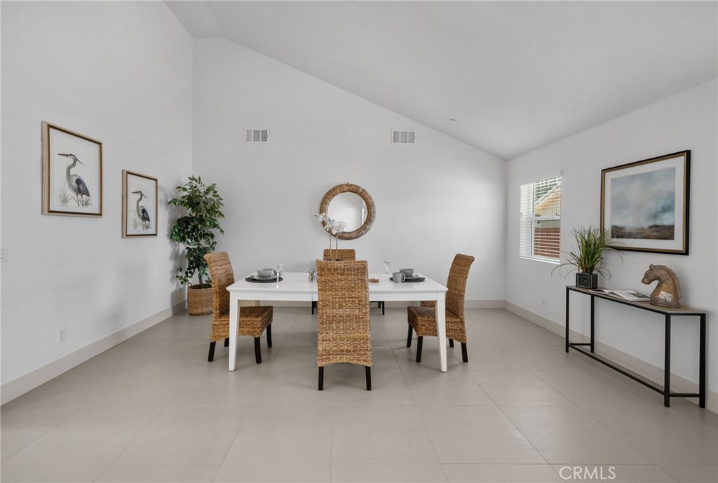 1238 Massachusetts Property Photo 8