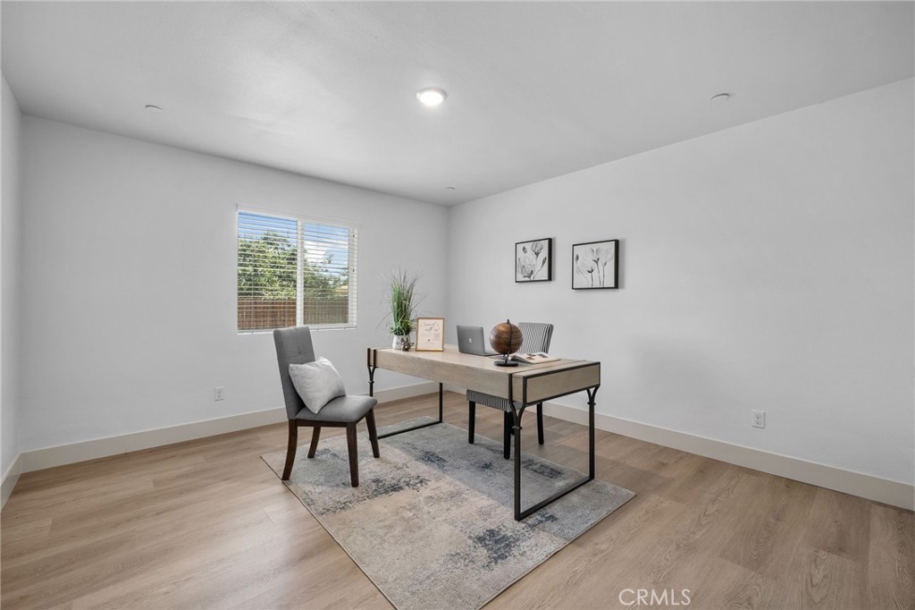 1238 Massachusetts Property Photo 17