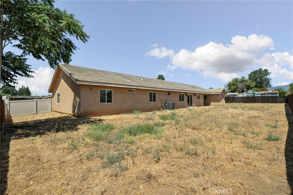 1238 Massachusetts Property Photo 23