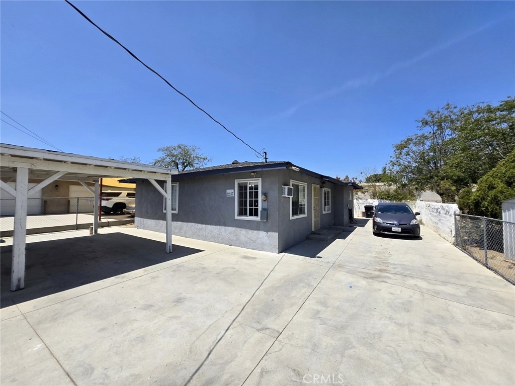 16466 Arrow Boulevard 2 Property Photo 1