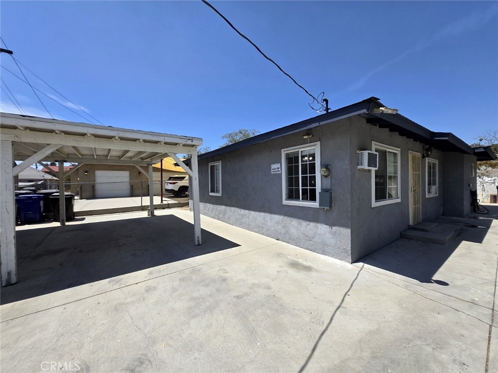 16466 Arrow Boulevard 2 Property Photo 14
