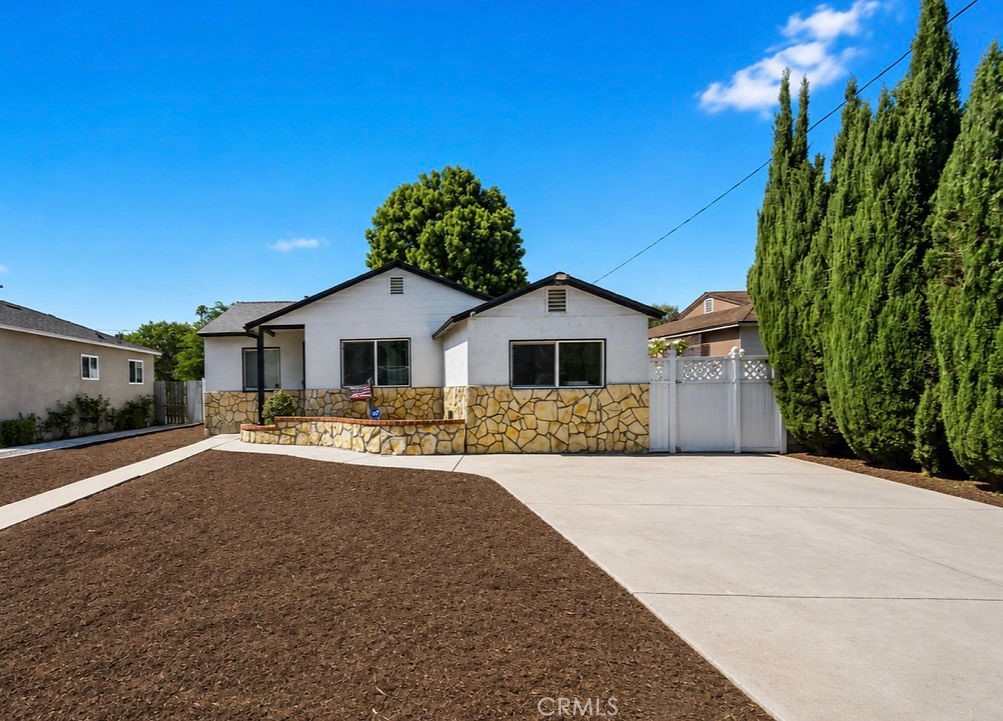 1344 Bonita Property Photo 2
