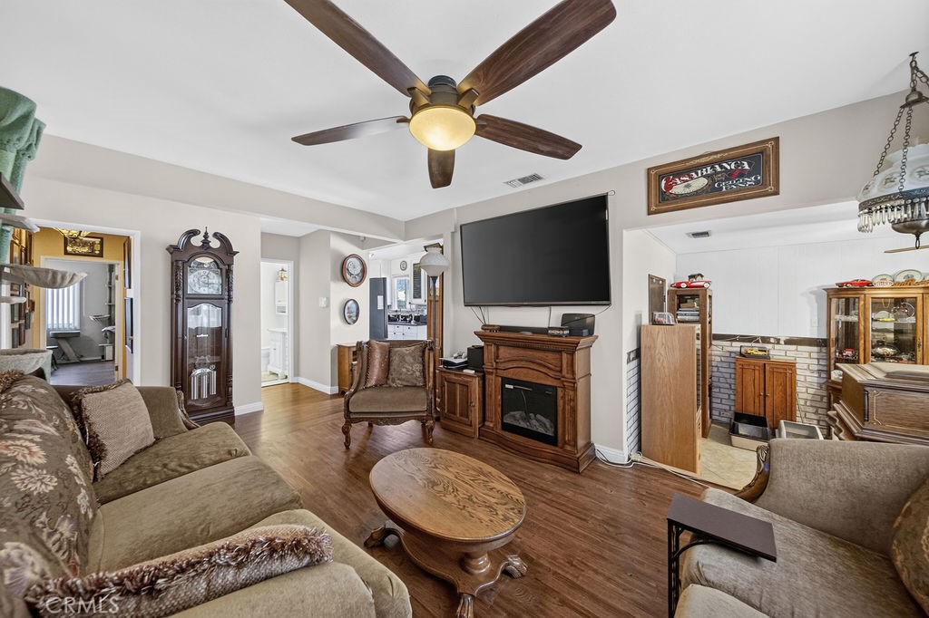 1344 Bonita Property Photo 4