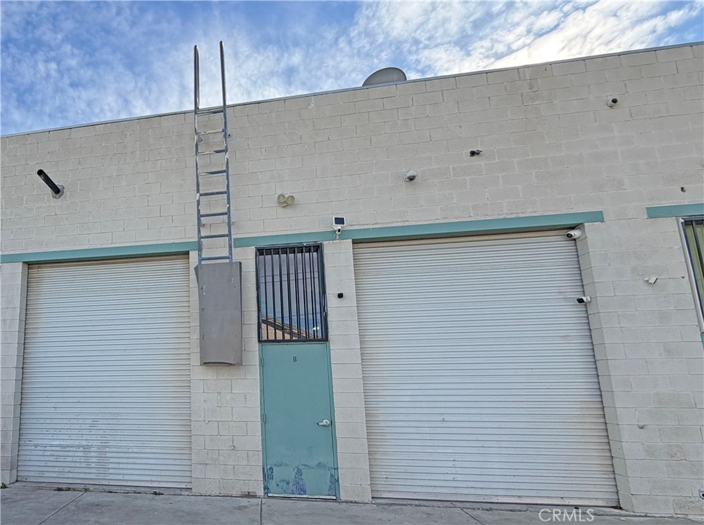 299 W Olive #b Property Photo 3