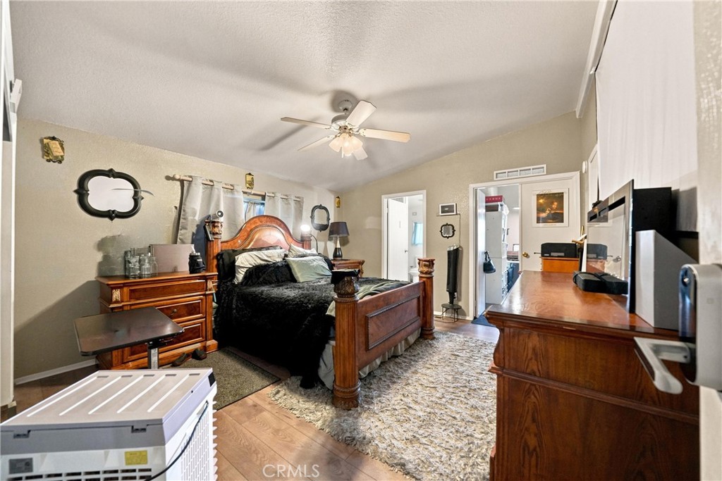 1721 E Colton 89 Property Photo 24