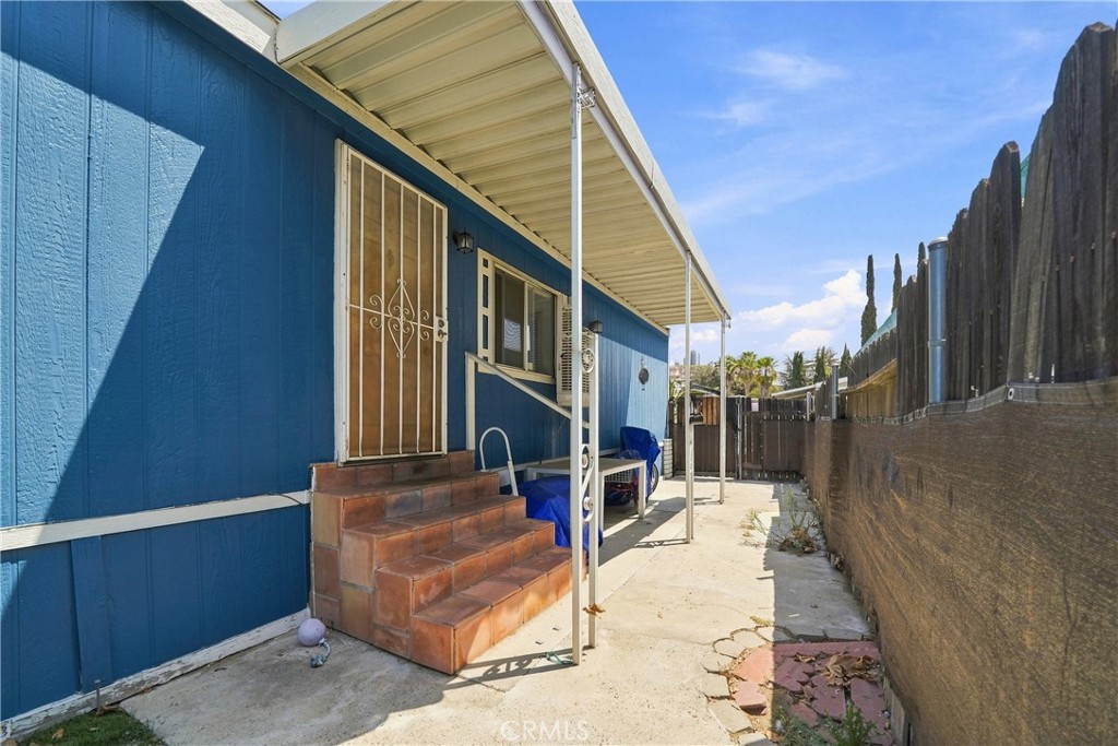 1721 E Colton 89 Property Photo 31