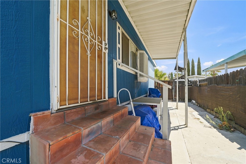 1721 E Colton 89 Property Photo 32