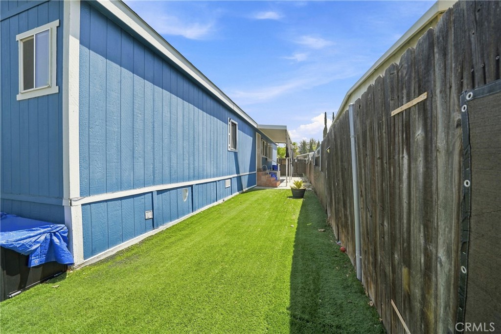 1721 E Colton 89 Property Photo 33