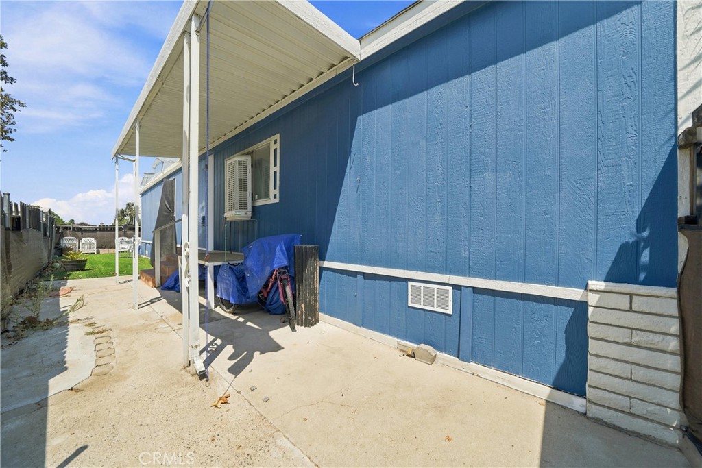 1721 E Colton 89 Property Photo 34