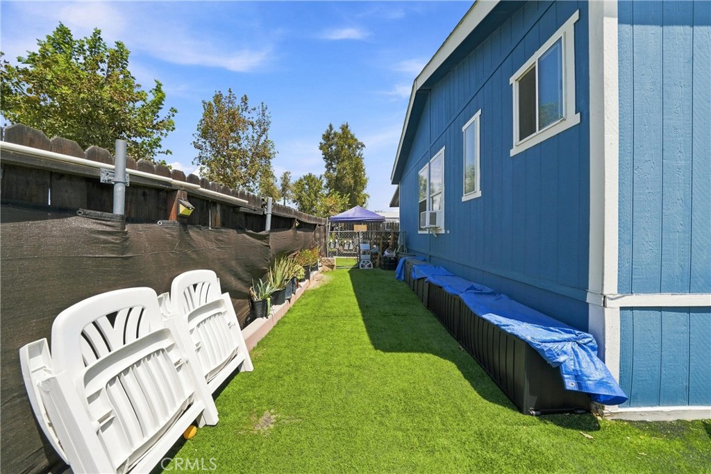 1721 E Colton 89 Property Photo 35