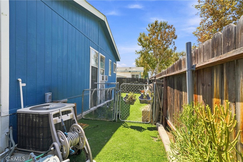 1721 E Colton 89 Property Photo 36
