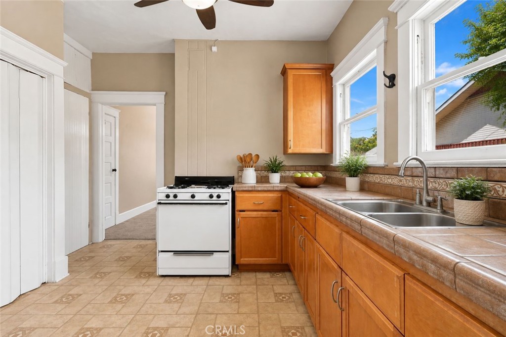 134 Grand Property Photo 11