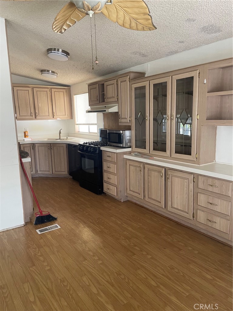 1245 W Cienega Avenue 138 Property Photo 19