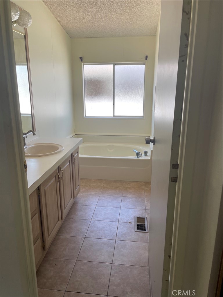 1245 W Cienega Avenue 138 Property Photo 33