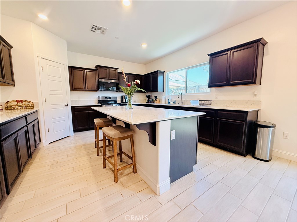 9705 Cotton Creek Property Photo 7