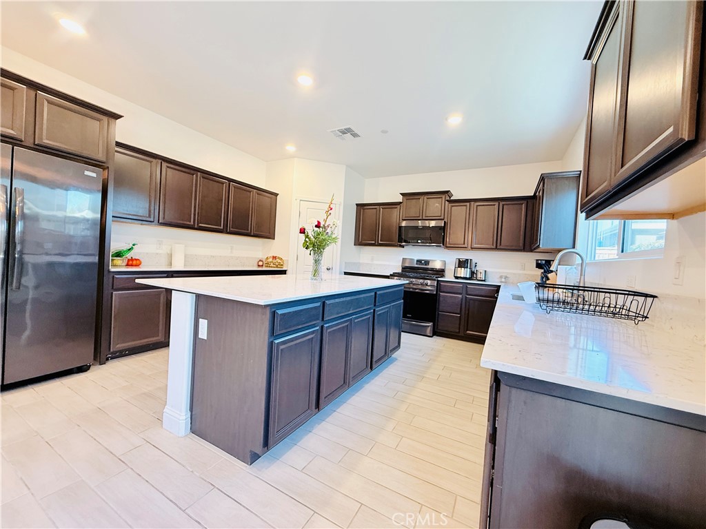 9705 Cotton Creek Property Photo 10