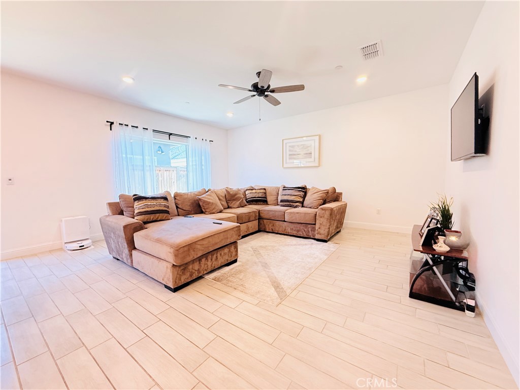 9705 Cotton Creek Property Photo 11