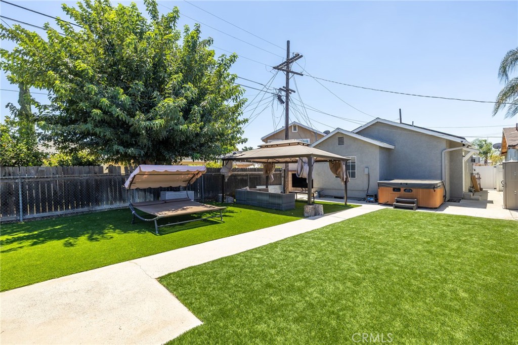 909 E I Street Property Photo 2