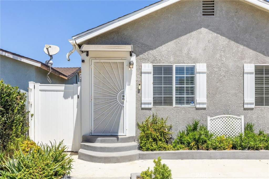 909 E I Street Property Photo 3