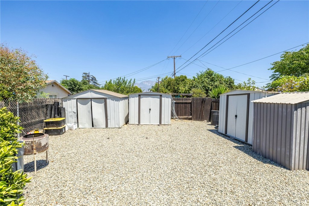 909 E I Street Property Photo 27