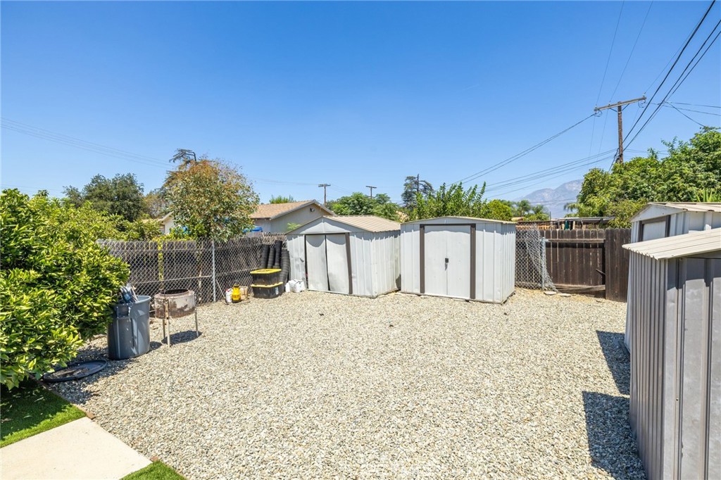 909 E I Street Property Photo 28