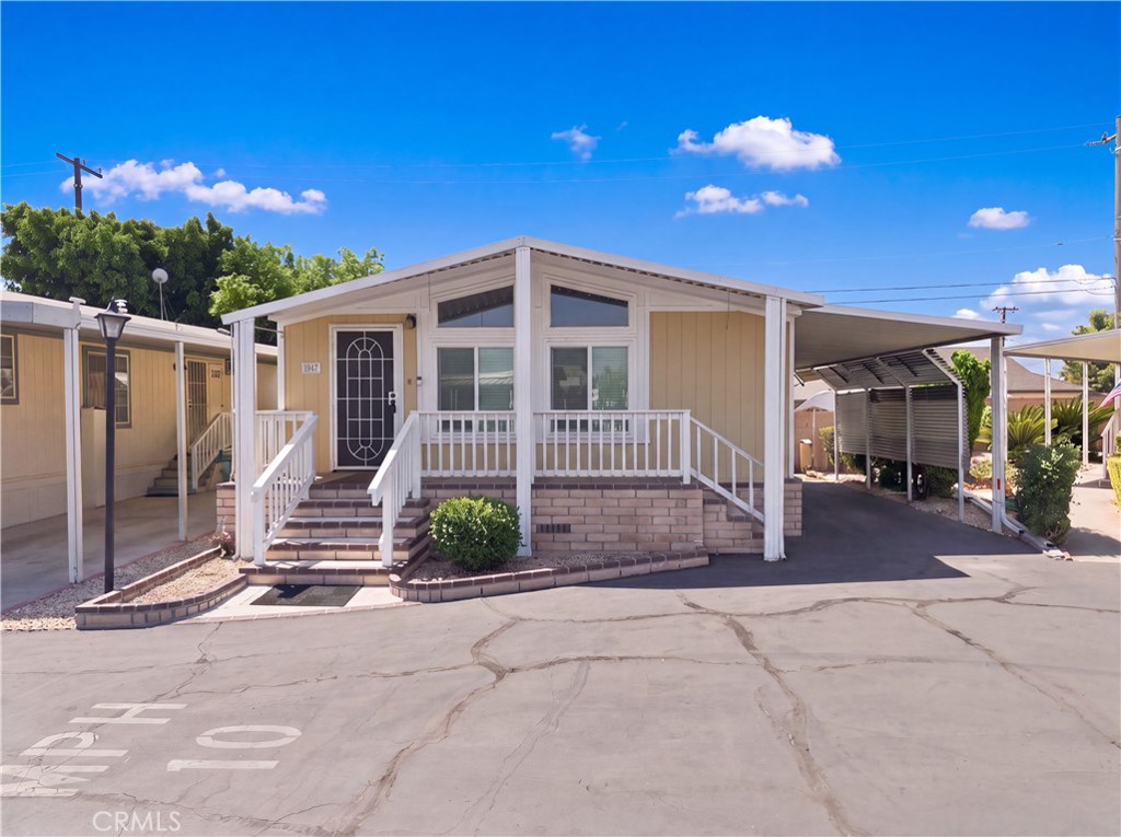 1630 W Covina Boulevard 26 Property Photo 1