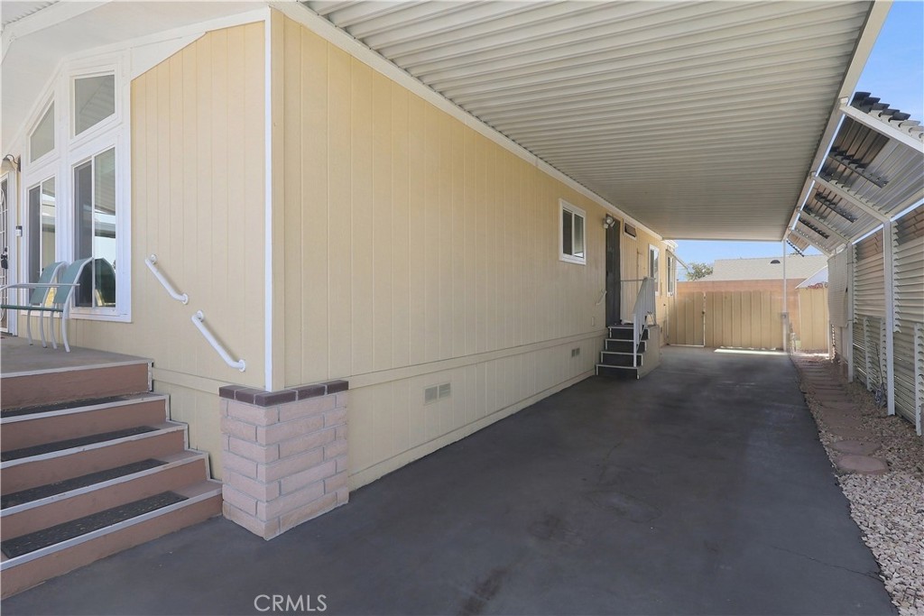 1630 W Covina Boulevard 26 Property Photo 4
