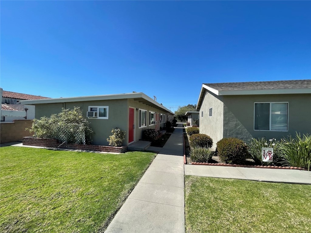 1015 N Azusa Avenue 03 Property Photo 13